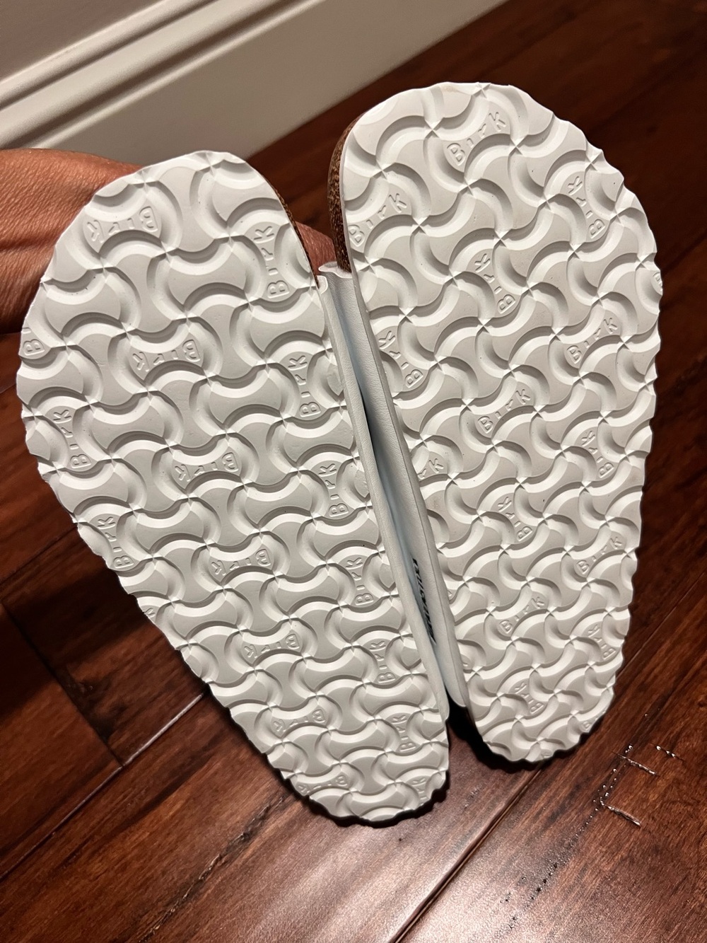 Birkenstock White Arizona Two-Strap Sandals 38 7.5/8 New - Picture 10 of 11